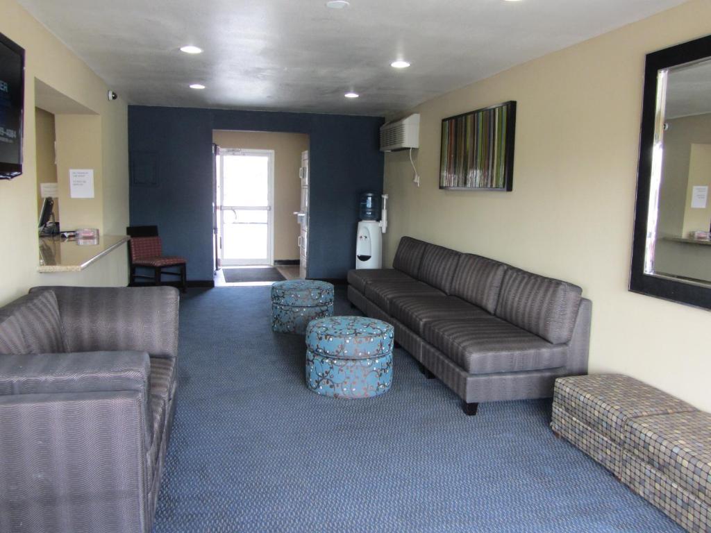 Howard Johnson By Wyndham Odessa Tx Exteriör bild